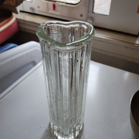 Gift idea? Heart collection crystal vase, dishes and more - Picture 5 of 10